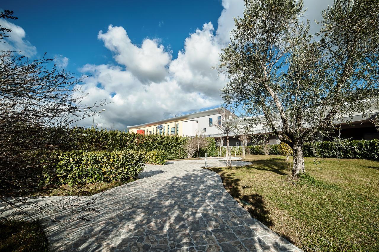 Family Center Hotel Polla Exterior photo